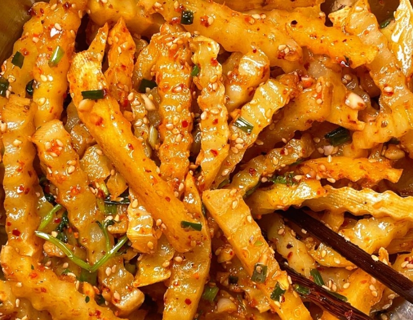 5元一碗狼牙土豆，利潤高到嚇人？3個(gè)創(chuàng)業(yè)高手的賺錢秘訣，揭開秘密！