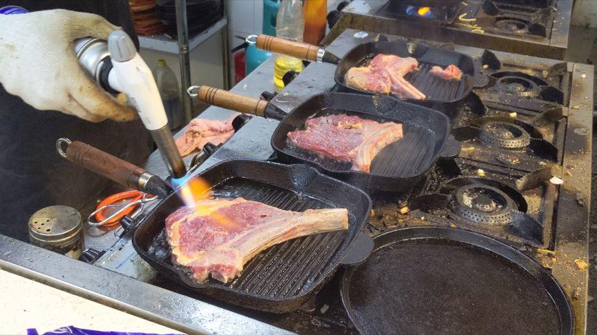 地?cái)偱E拍睦飳W(xué)?揭秘低門檻創(chuàng)業(yè)項(xiàng)目,快速掌握正宗技藝!