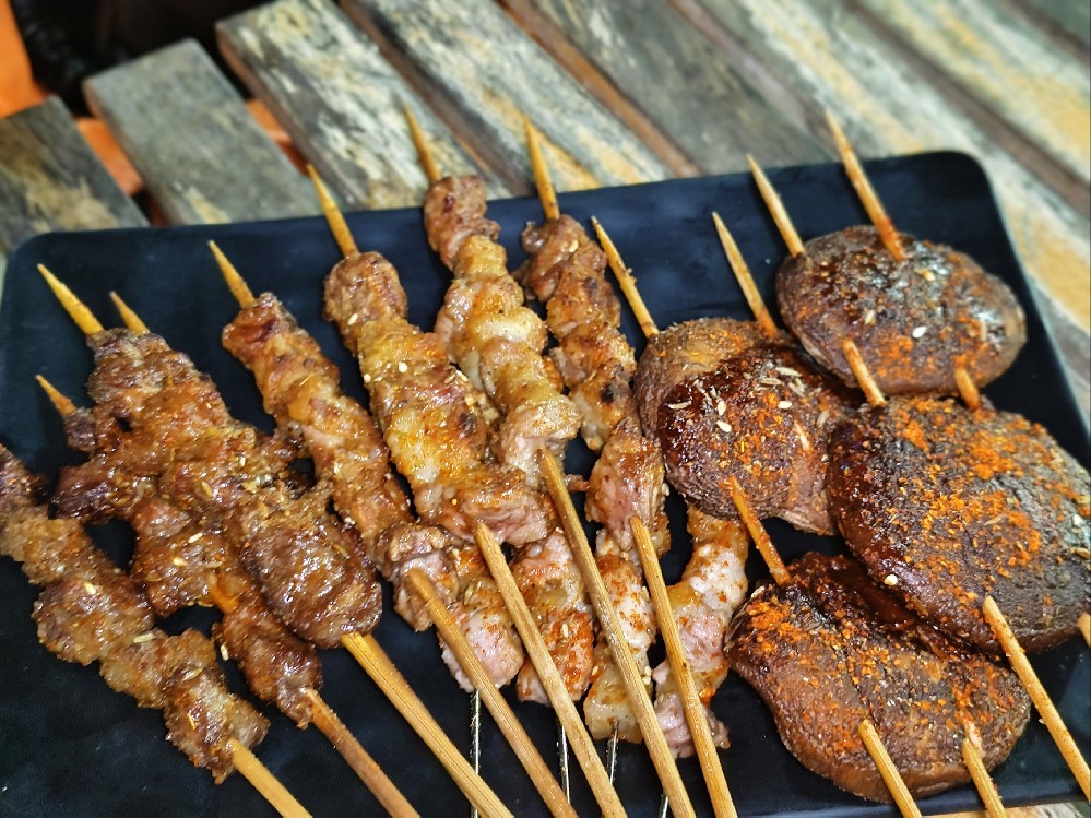 燒烤怎么做才好吃？掌握這些配料和技巧，輕松成為燒烤達(dá)人！