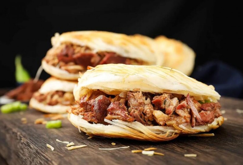 涼皮肉夾饃實體店教學揭秘!創業者必看,避開常見陷阱!