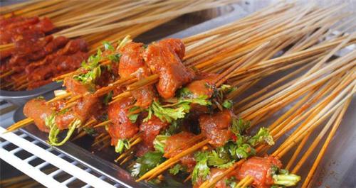 想擺攤賣一元串串？全套教程教你輕松上手，月賺過萬不是夢！