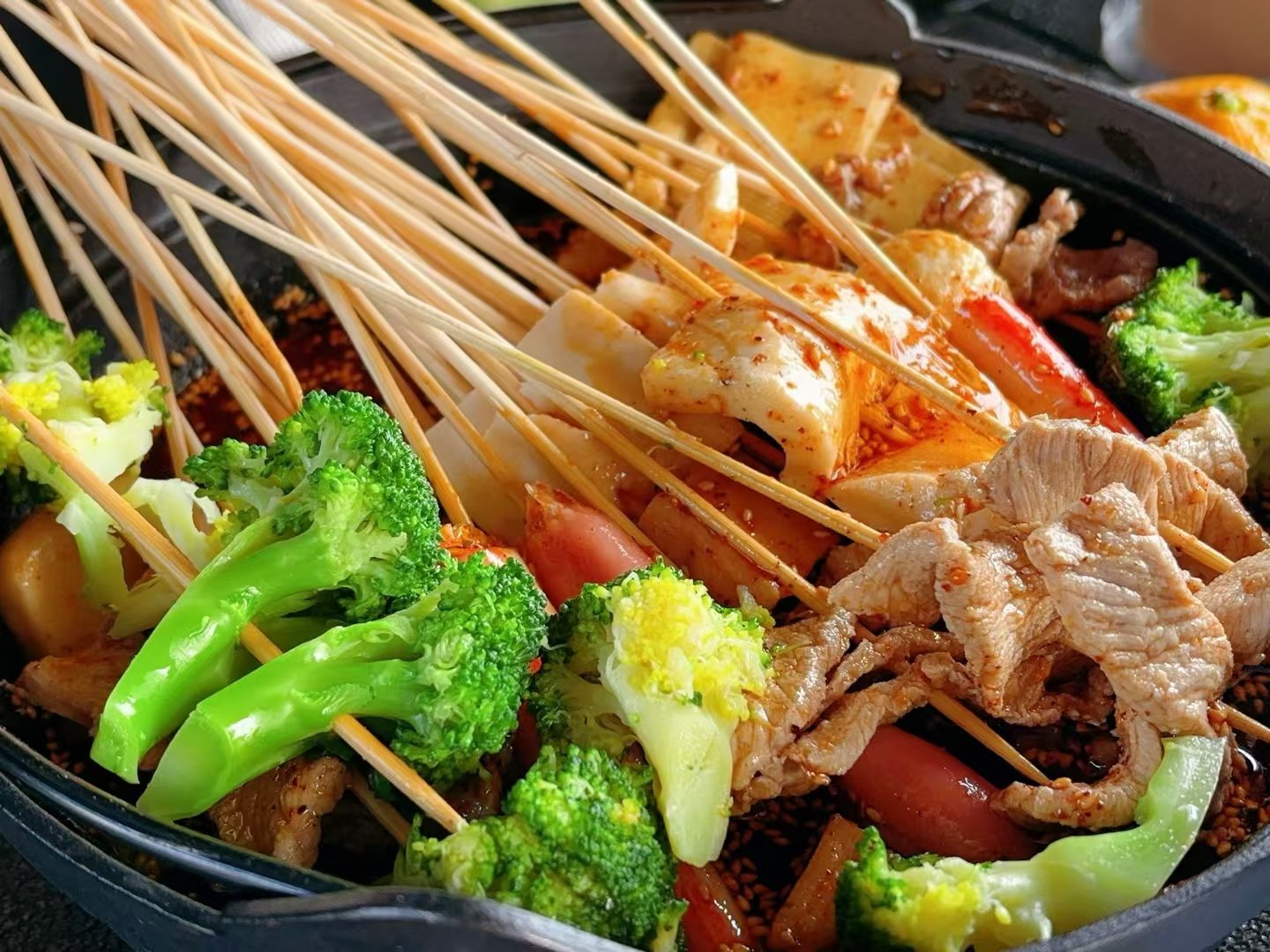 想擺攤賣一元串串？全套教程教你輕松上手，月賺過萬不是夢！