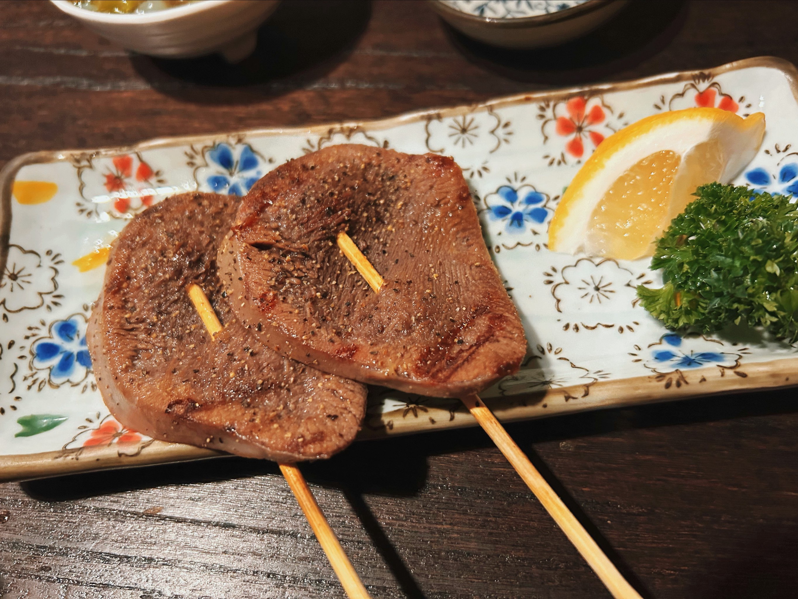 燒烤牛舌怎么做好吃？這些技巧讓你烤出完美的味道！