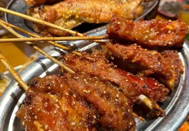 燒烤排骨的做法:讓你輕松烤出美味排骨!