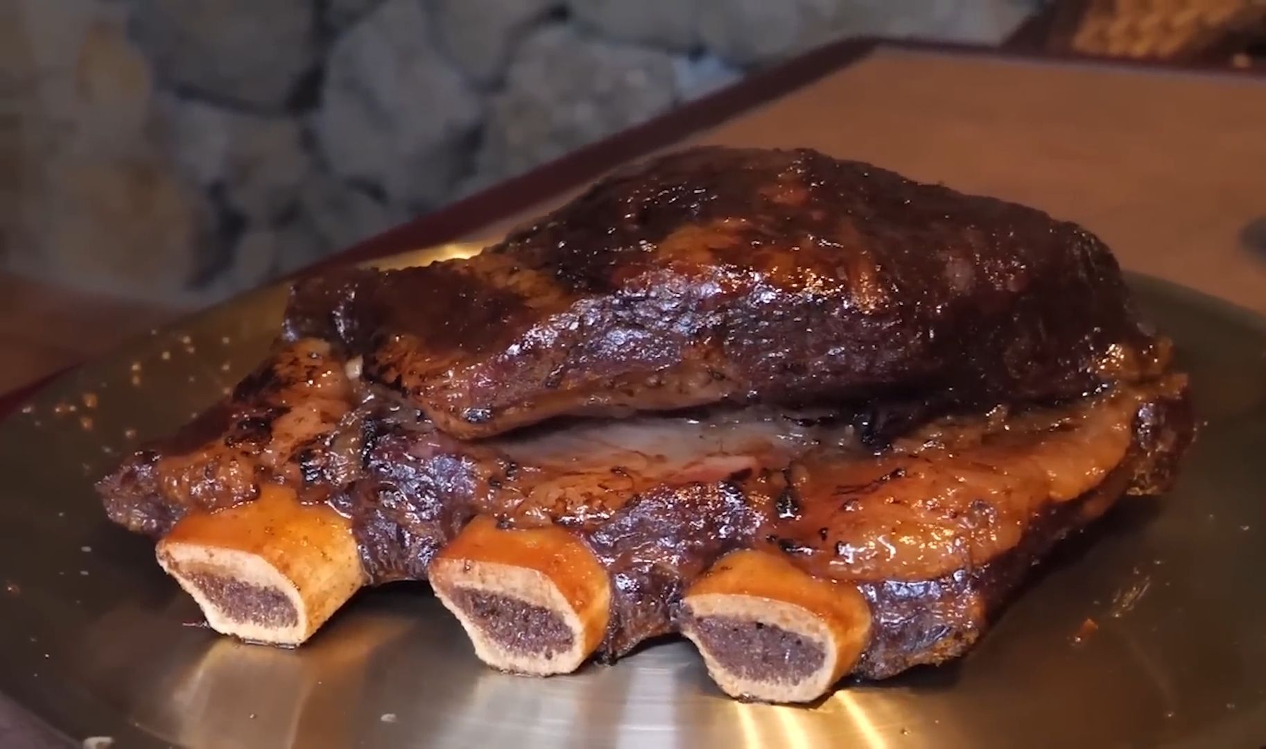 烤牛排骨的做法：掌握技巧，烤出完美味道