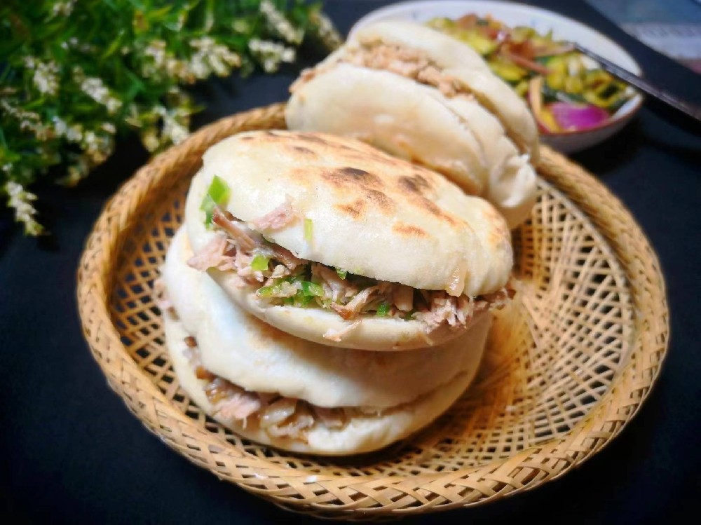 想吃正宗肉夾餅？學(xué)會(huì)這個(gè)家常做法！