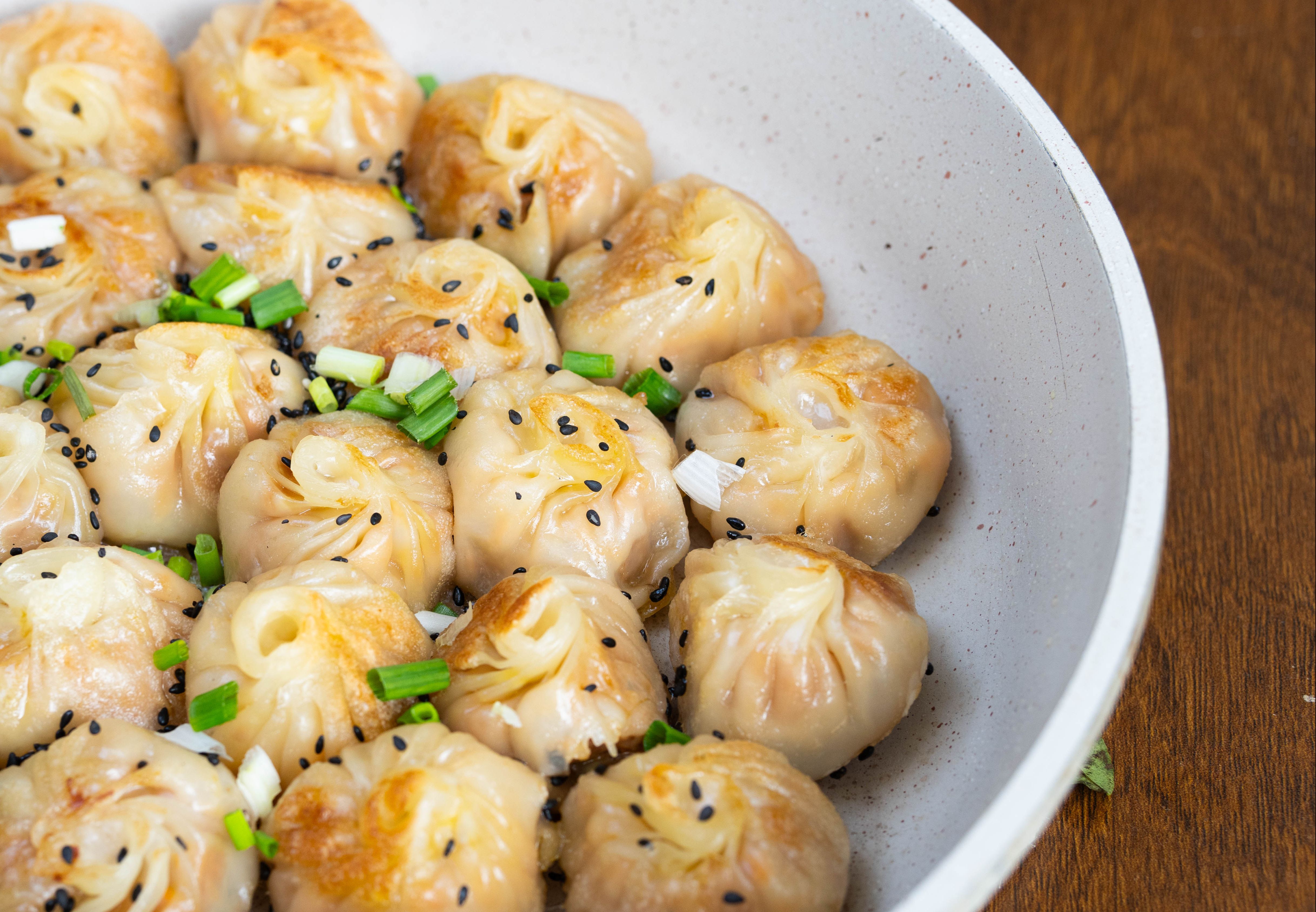 水煎包是發(fā)面還是死面?搞錯就翻車,別踩雷!