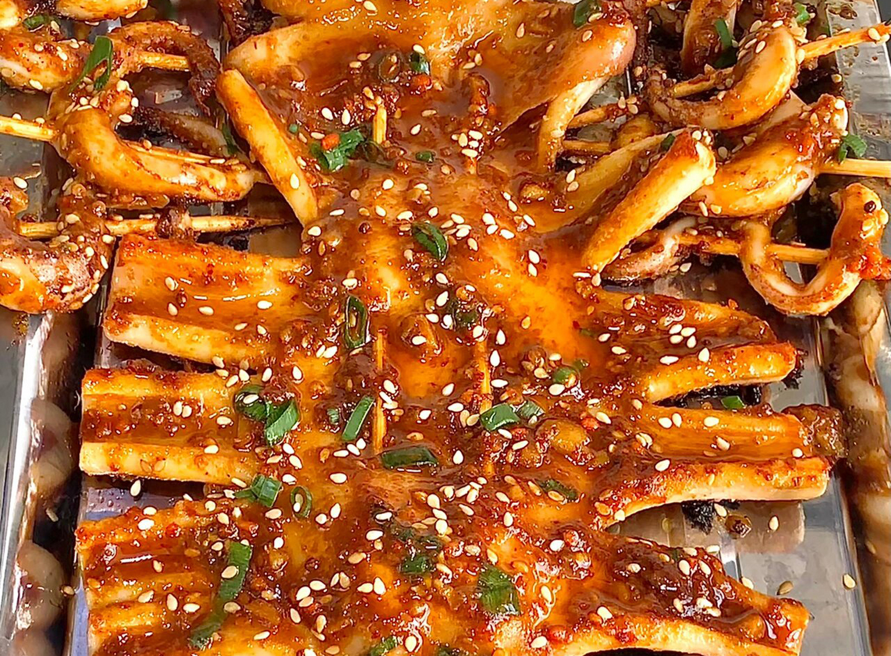 擺攤賣魷魚真實收入?成本怎么算,賺錢有門道！