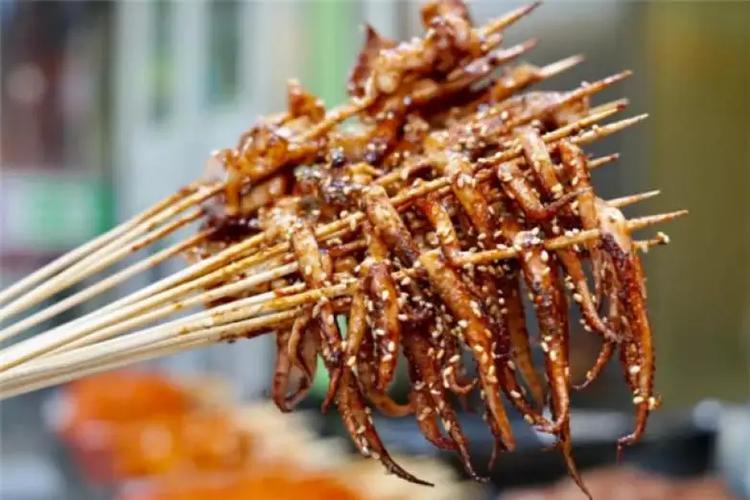 鐵板魷魚賺錢嗎？成本低回本快，小吃創(chuàng)業(yè)就選它！