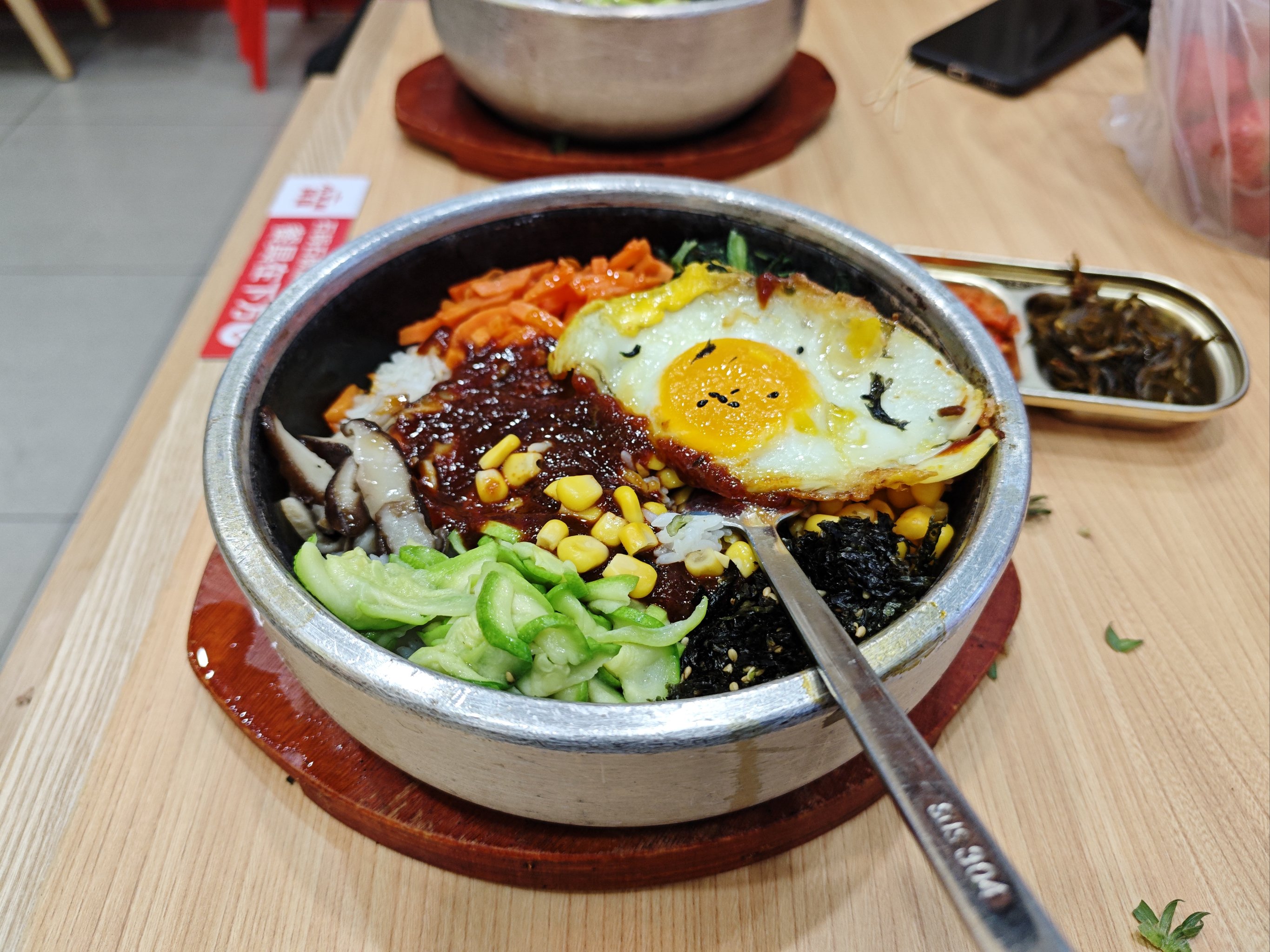 烤肉拌飯一份12元能掙多少錢?成本揭秘,輕松盈利不是夢!