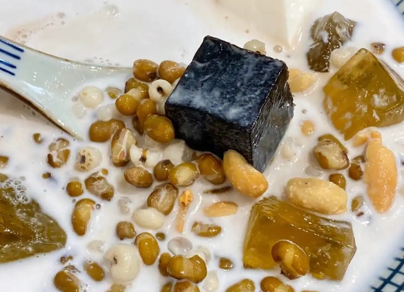 糖水鋪生意怎么樣？甜品不甜嘴，甜心窩！