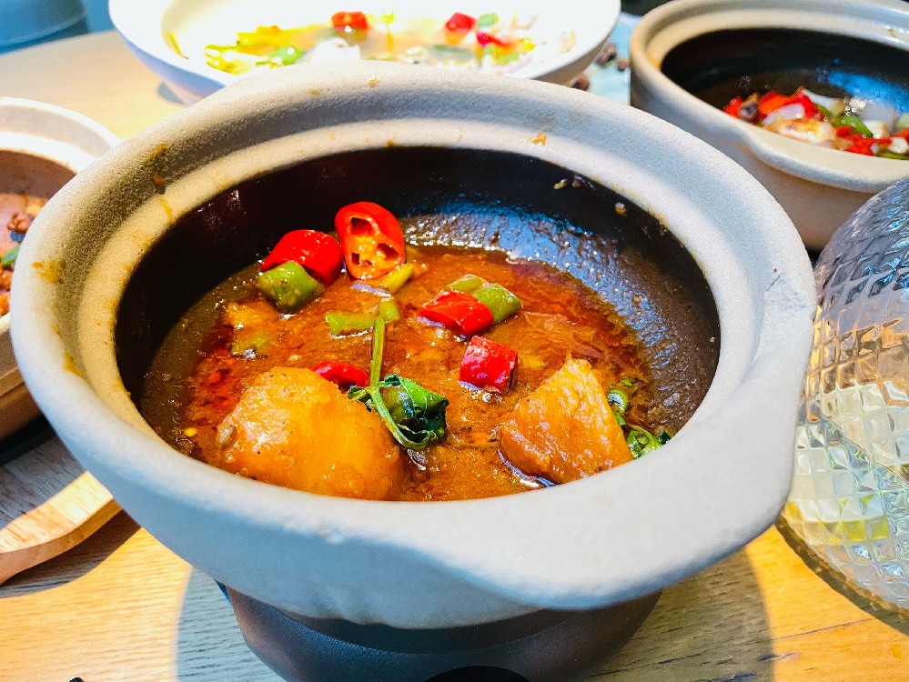 砂鍋店適合開在哪里？選址技巧全攻略，顧客天天排長隊！