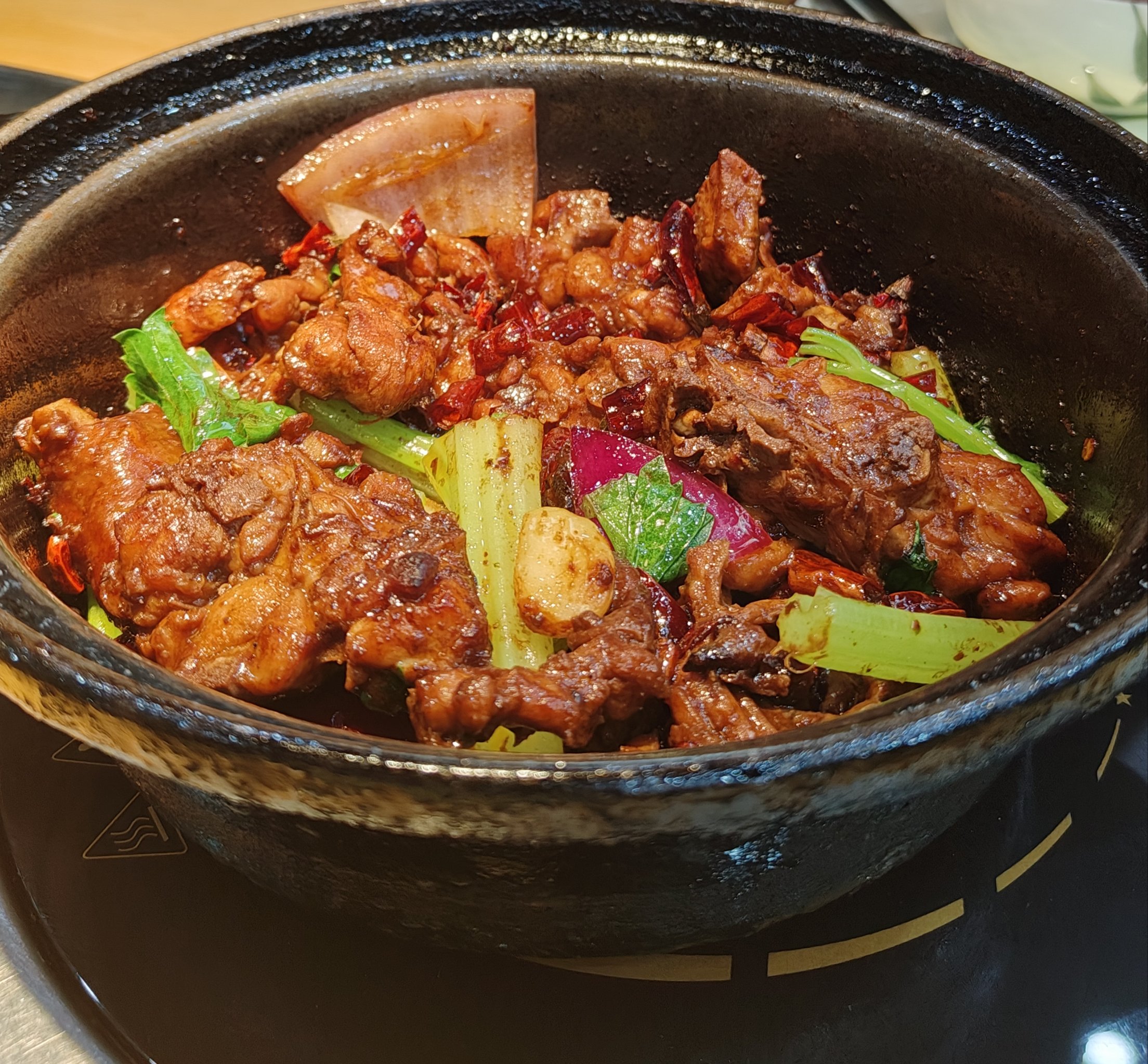 雞公煲一年利潤多少錢？這樣做才賺錢，擺攤開店都能爆單！