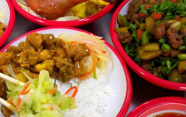 米飯類最火爆的項目？怎么樣賺錢，創業者該怎么選！