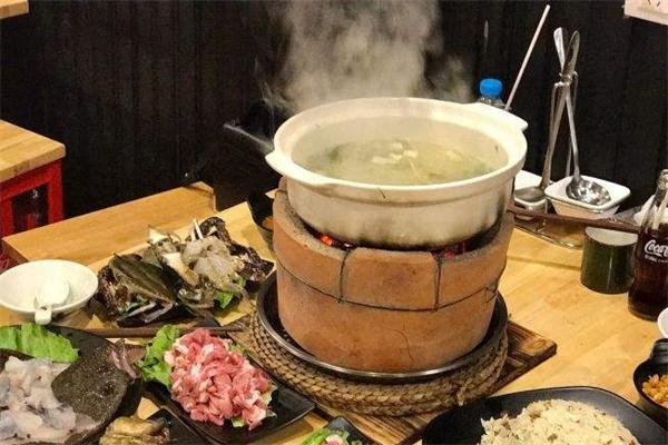 打邊爐火鍋食材有哪些？掌握搭配技巧，擺攤輕松吸粉又吸金！