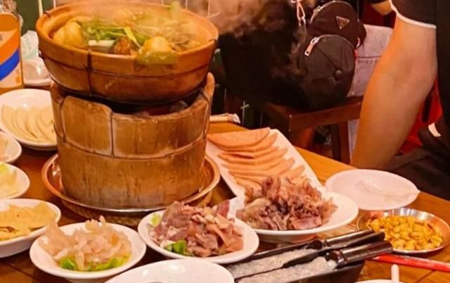 打邊爐火鍋食材有哪些？掌握搭配技巧，擺攤輕松吸粉又吸金！