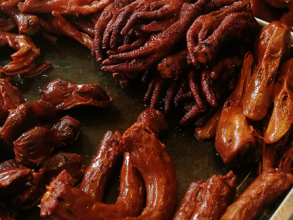 ??豬頭肉能跟鴨貨一起鹵嗎？老鹵師揭秘：共性與差異，手把手教你同鍋鹵出雙拼美味?