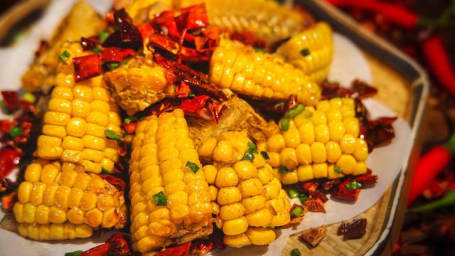 60 根玉米做脆皮小吃 20 分鐘售罄，創業成功有妙招