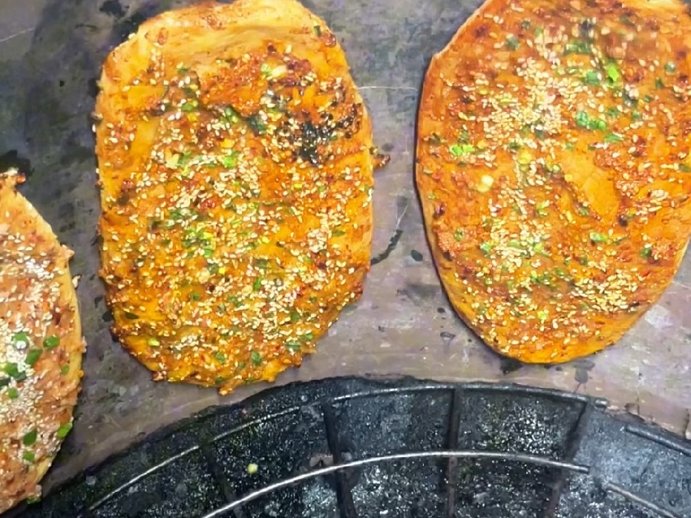 燒餅學(xué)徒一般學(xué)多久？從揉面到出爐，手把手教你算清“成長賬”