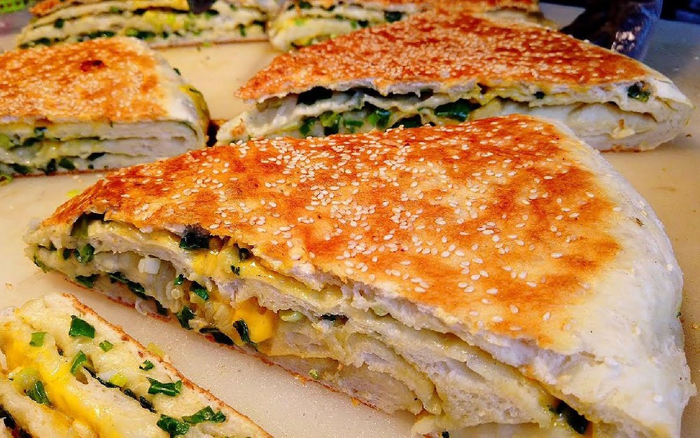 賣香蔥大餅真的能賺錢嗎?掌握配方技巧和經(jīng)營思路,才能抓住好生意!