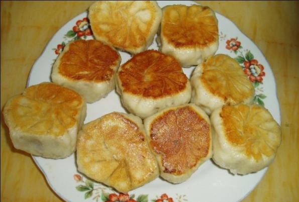 爐包店掙錢嗎?高密爐包特色鮮明,學(xué)會技術(shù)開店生意能不能火!