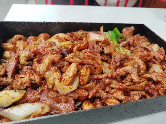 戳子肉賺錢嗎？擺攤開店能行嗎，背后的真實門道告訴你