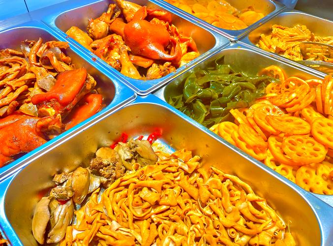 鹵菜培訓需要多久?新手幾天就能學會?關鍵是掌握味道與火候的秘訣!