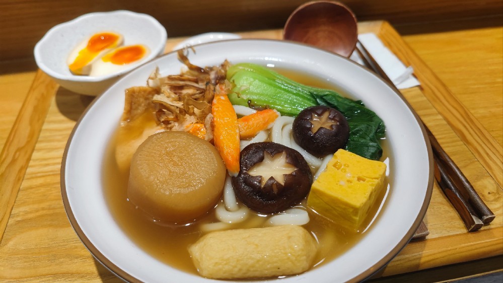 關東煮一年能掙多少錢？操作簡單好上手，小成本也能干出大生意！