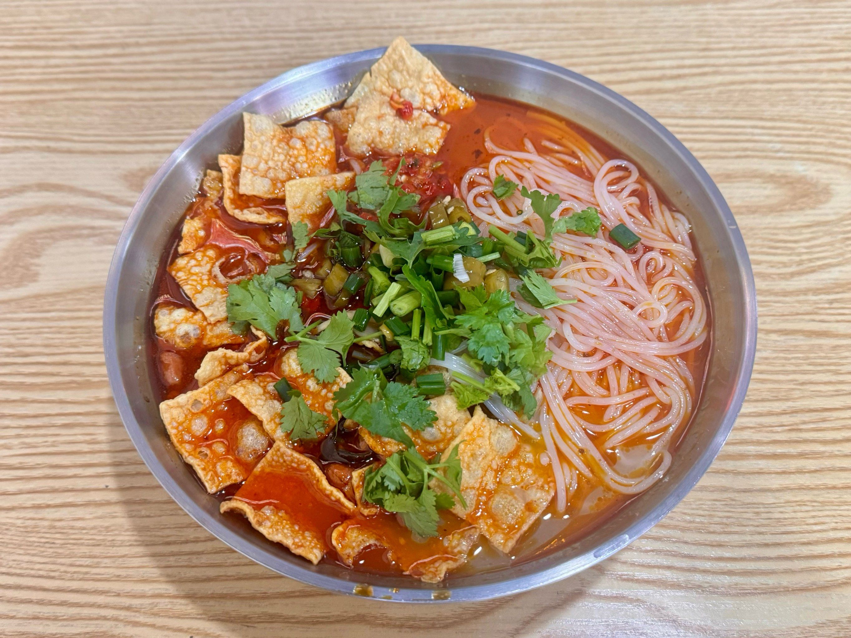 螺螄粉去哪里學(xué)正宗才靠譜?拆解關(guān)鍵細(xì)節(jié)方法,讓新手少走彎路!