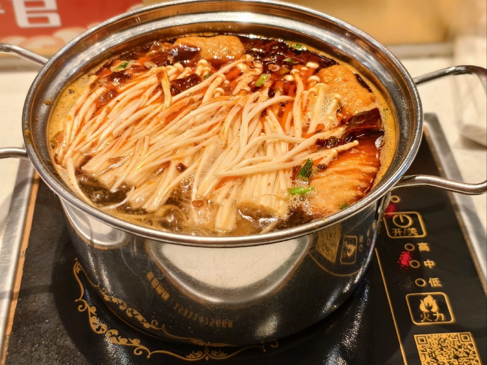 一個新手想開旋轉(zhuǎn)小火鍋?避坑要點(diǎn)有哪些,學(xué)會這些會更穩(wěn)定