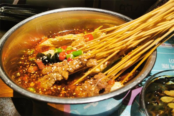 冷鍋串串的做法和配方怎么學?香味秘訣與開店技巧一起告訴你