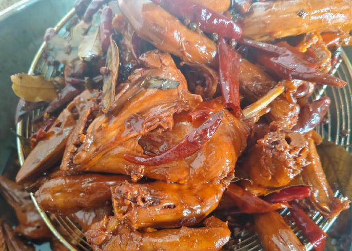 現(xiàn)在開什么小吃店好？方向分析與實操思路，新手少走彎路機會