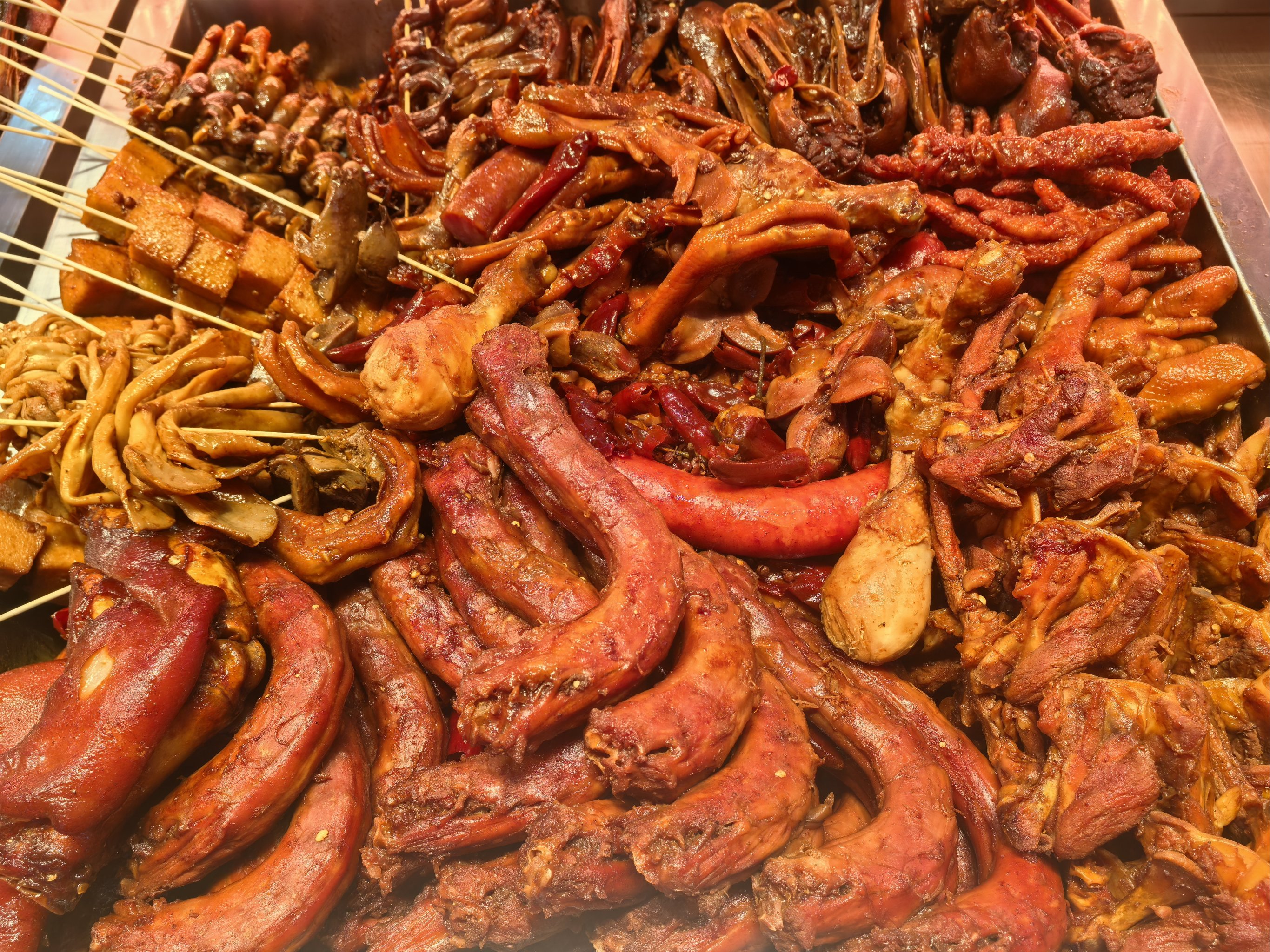 哪里學鹵味鴨貨更靠譜?少走彎路選對方向,味道和出品才穩(wěn)得住